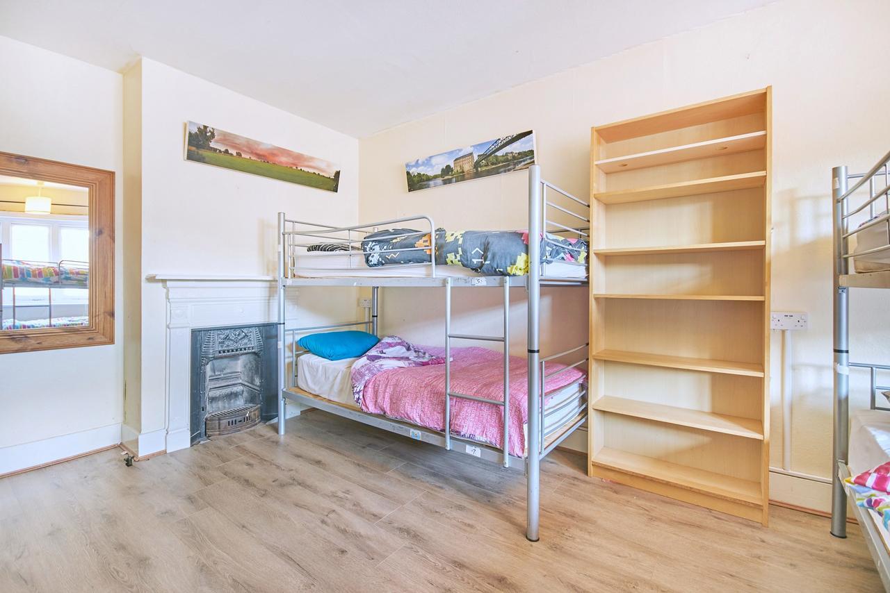 Hootananny Hostel London