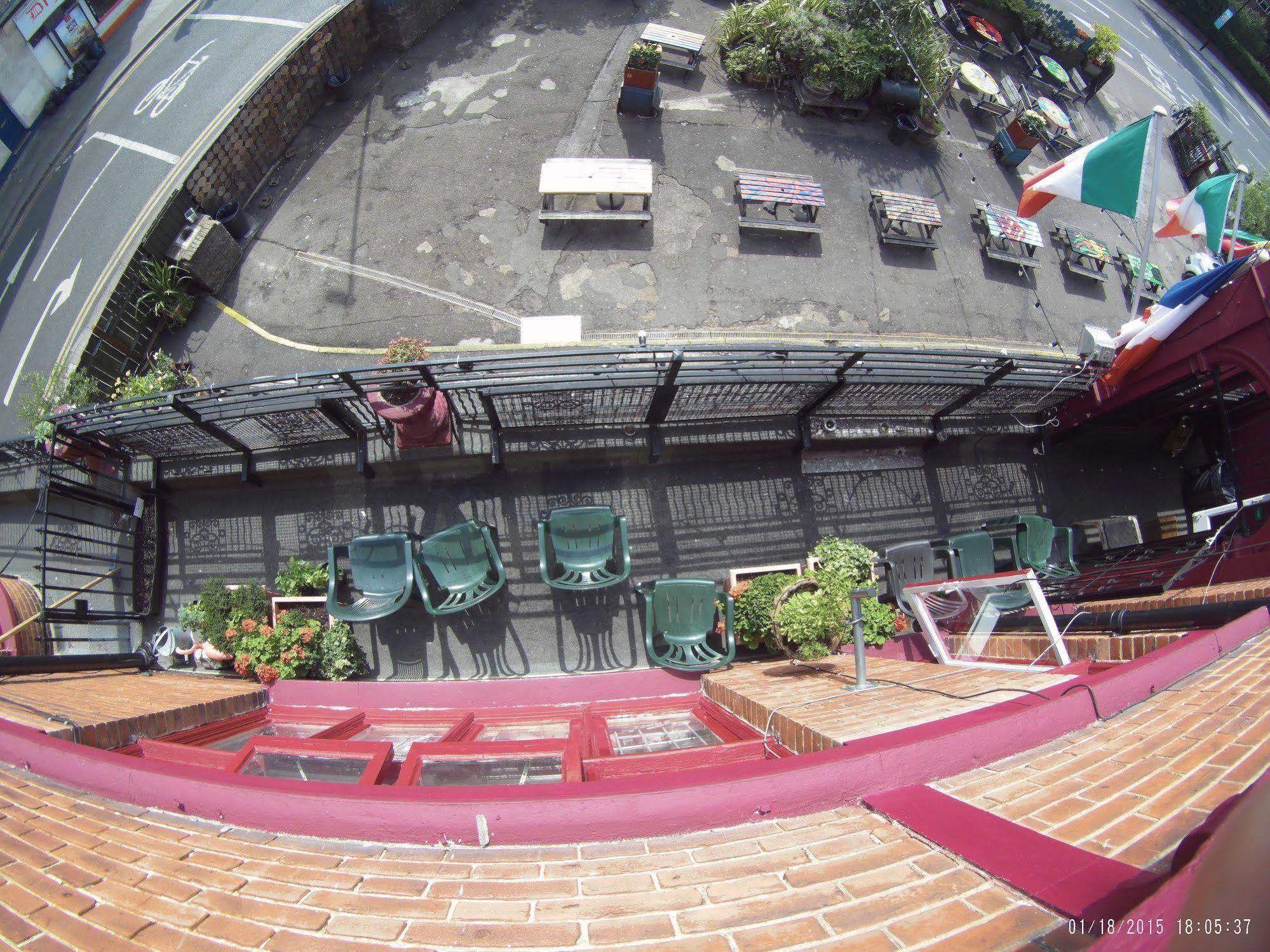 Hootananny Hostel