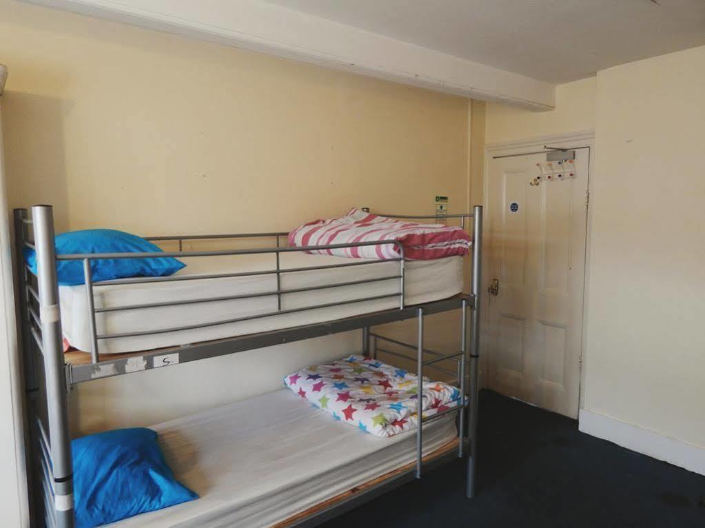 Hostel Hootananny *